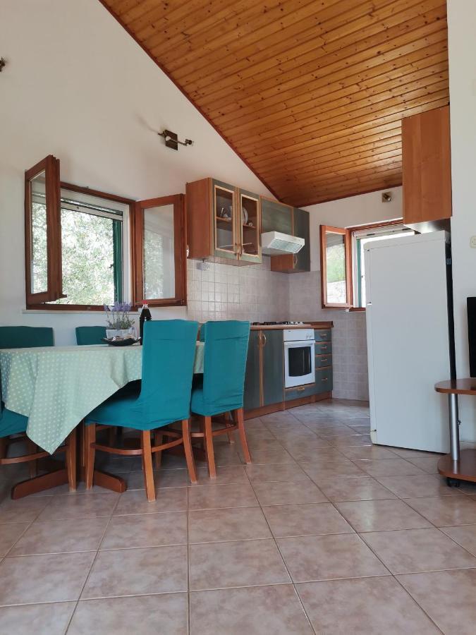 Holiday Home Vineyard House Μπολ Εξωτερικό φωτογραφία
