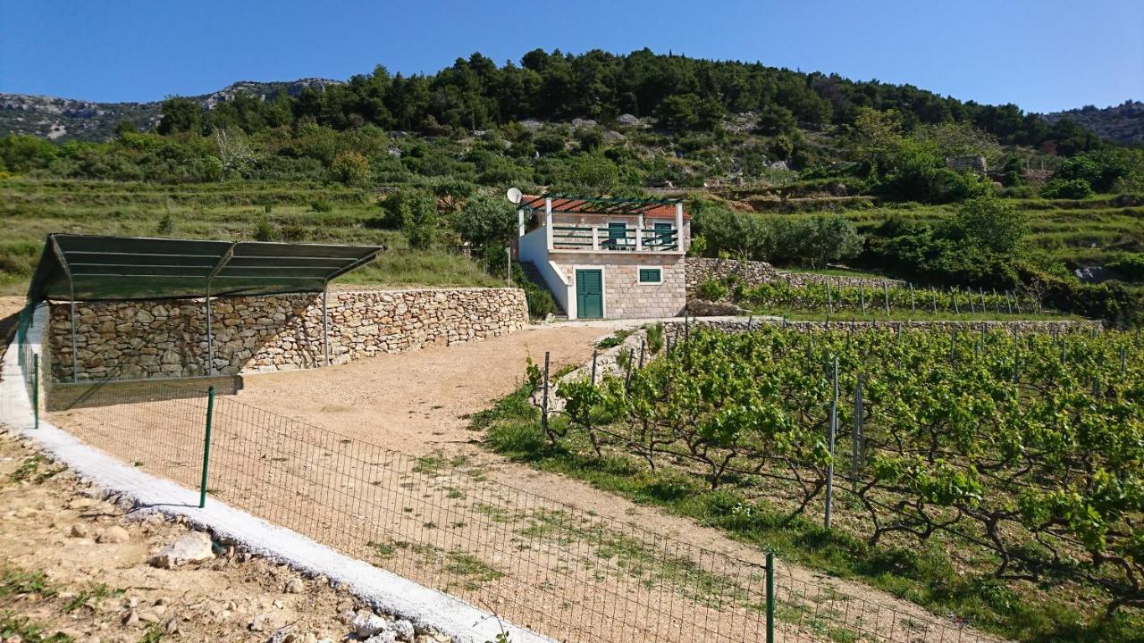 Holiday Home Vineyard House Μπολ Εξωτερικό φωτογραφία